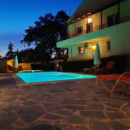 Villa Maragoudi Arménoi 외부 사진