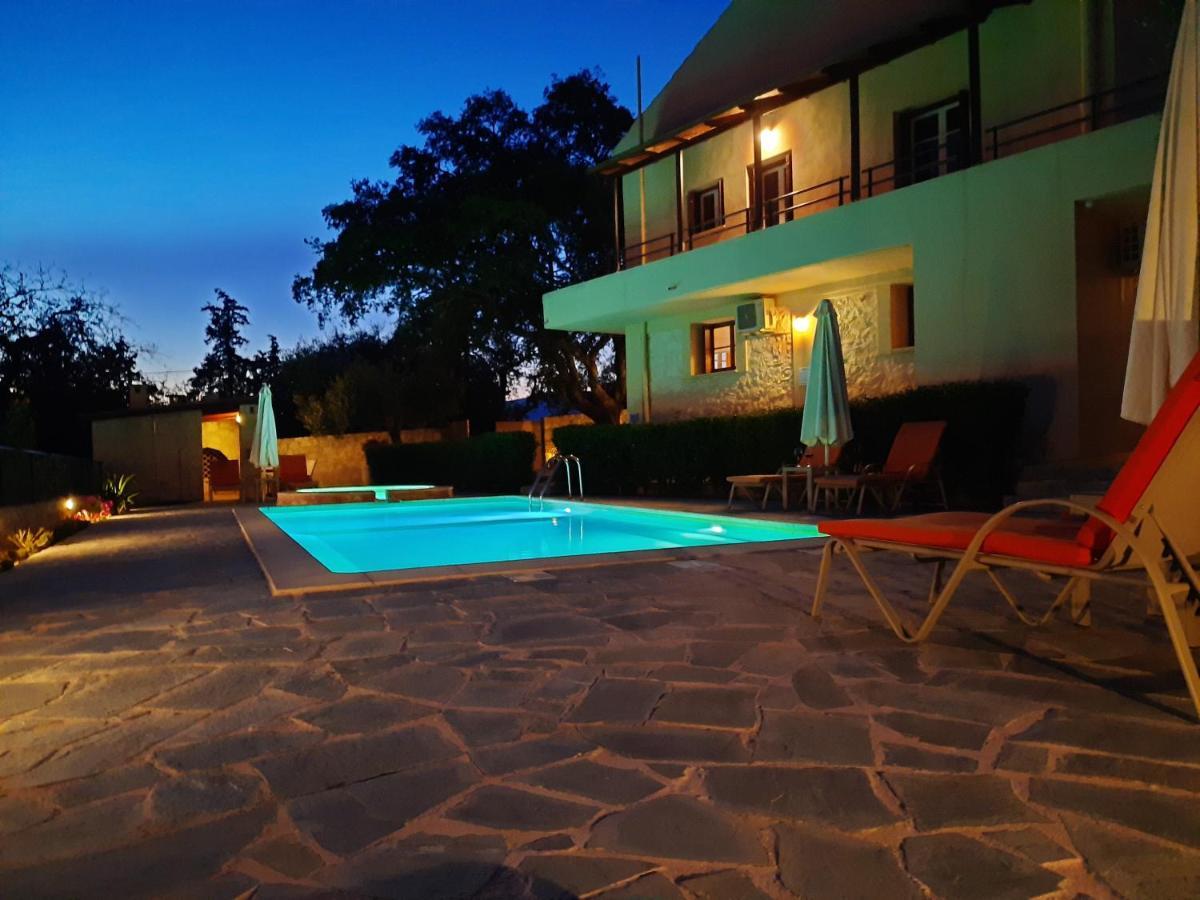 Villa Maragoudi Arménoi 외부 사진